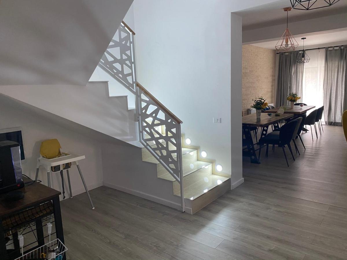Casa Skadi Villa Buşteni Eksteriør bilde